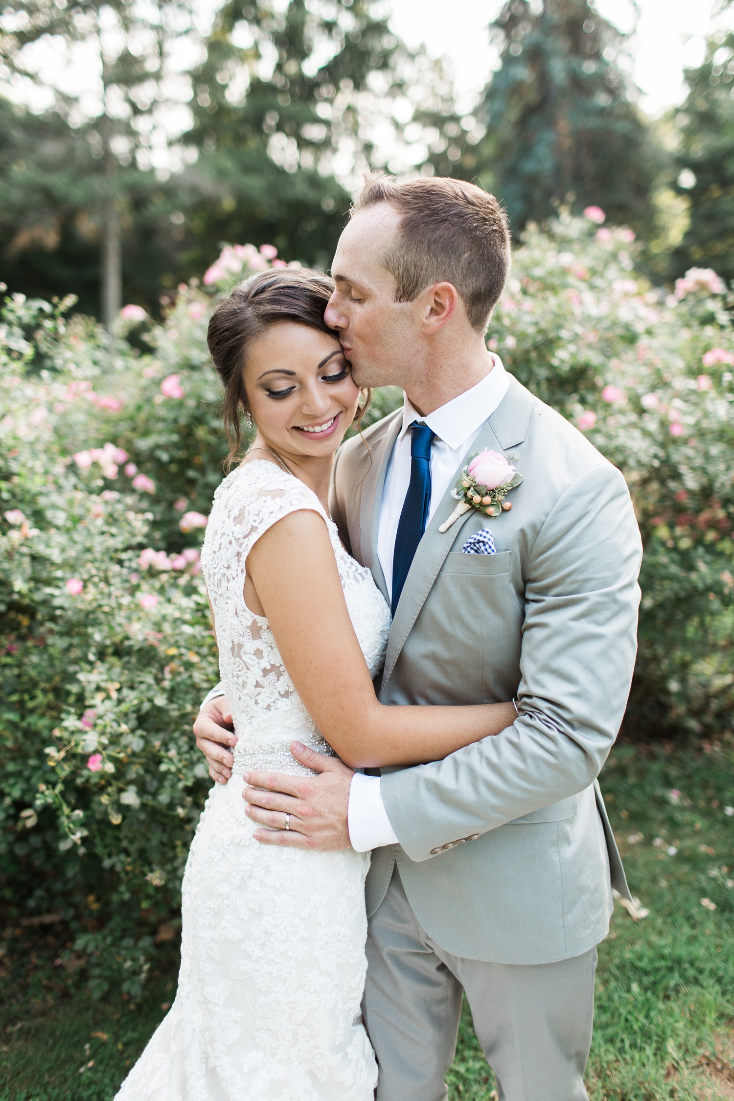 Glen Foerd Mansion Wedding Photography | Romantic Summer Wedding | Nicole and Jason