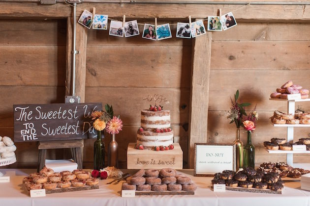 Beautiful Barn Wedding | Samantha Jay Photography | Bridal Musings Wedding Blog 44