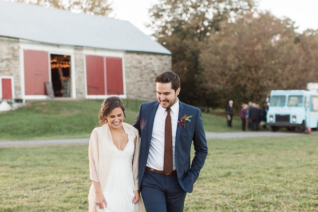 Beautiful Barn Wedding | Samantha Jay Photography | Bridal Musings Wedding Blog 60