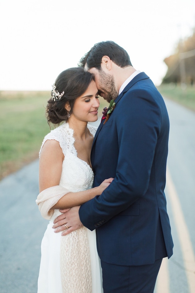 Beautiful Barn Wedding | Samantha Jay Photography | Bridal Musings Wedding Blog 61