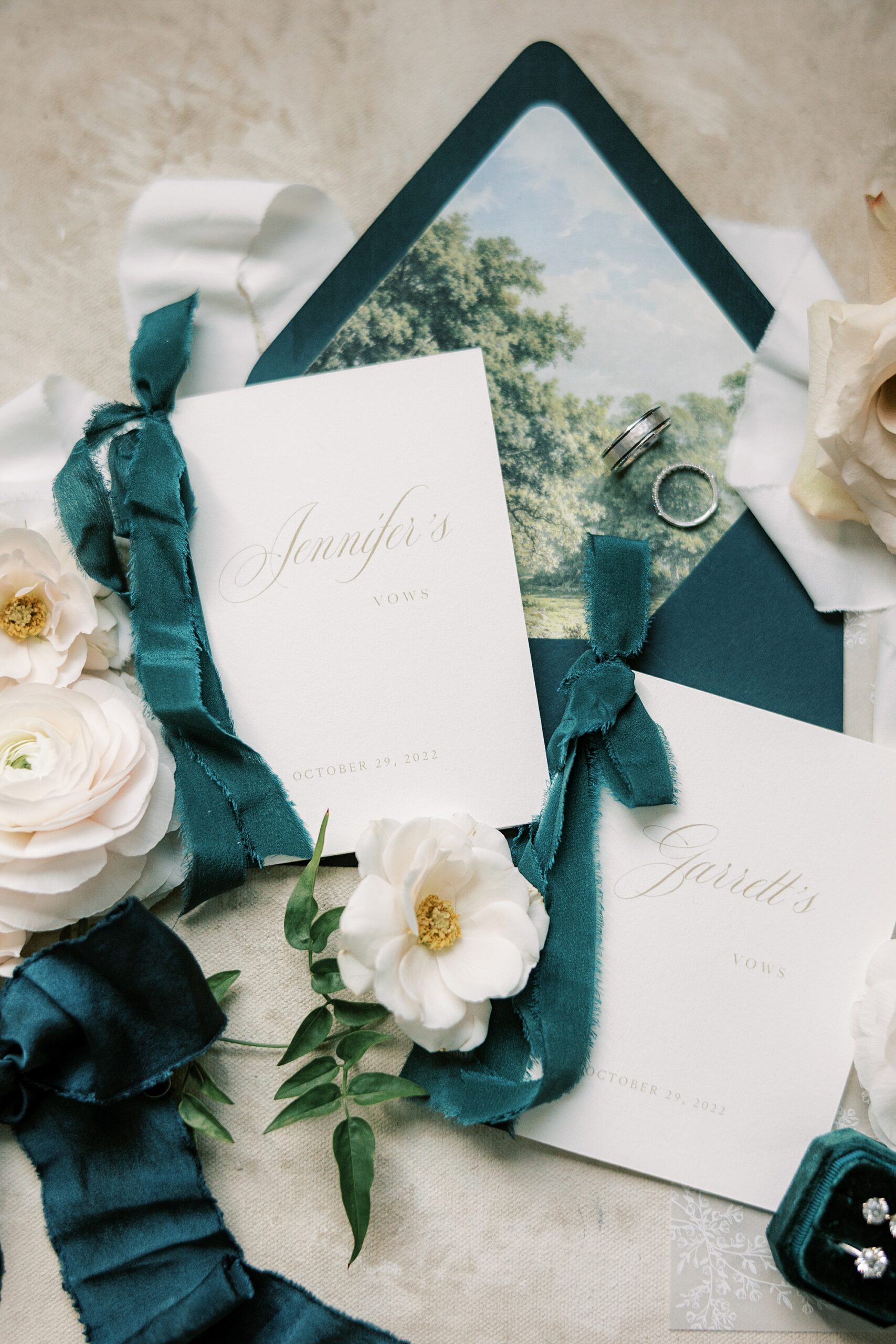 stationery set with emerald ribbons and envelopes 